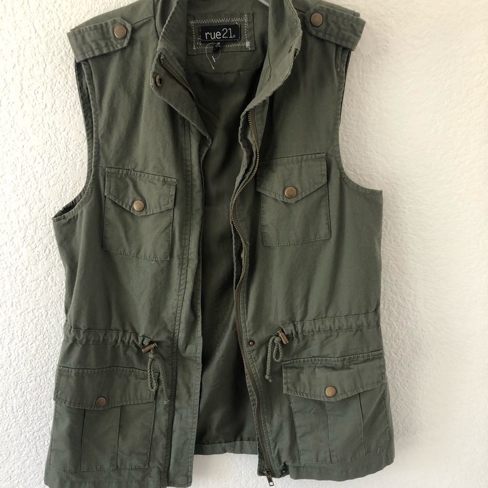 Rue21  Green Vest . Size Medium